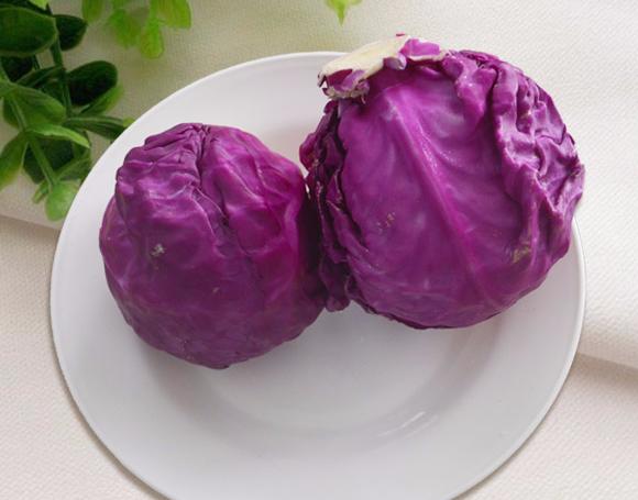 紫甘蓝凉拌怎样做好吃,凉拌紫甘蓝的正宗做法可以生吃