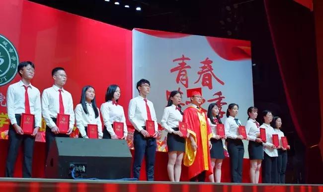 东莞理工学院城市学院新生群,东莞理工学院城市学院英语系