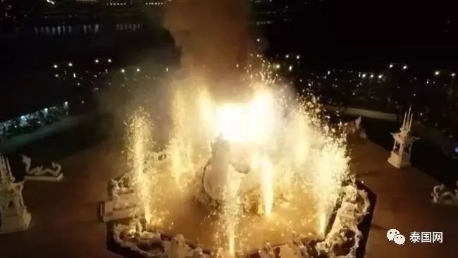 泰国捐钱最多的僧人,泰国活着的高僧哭丧