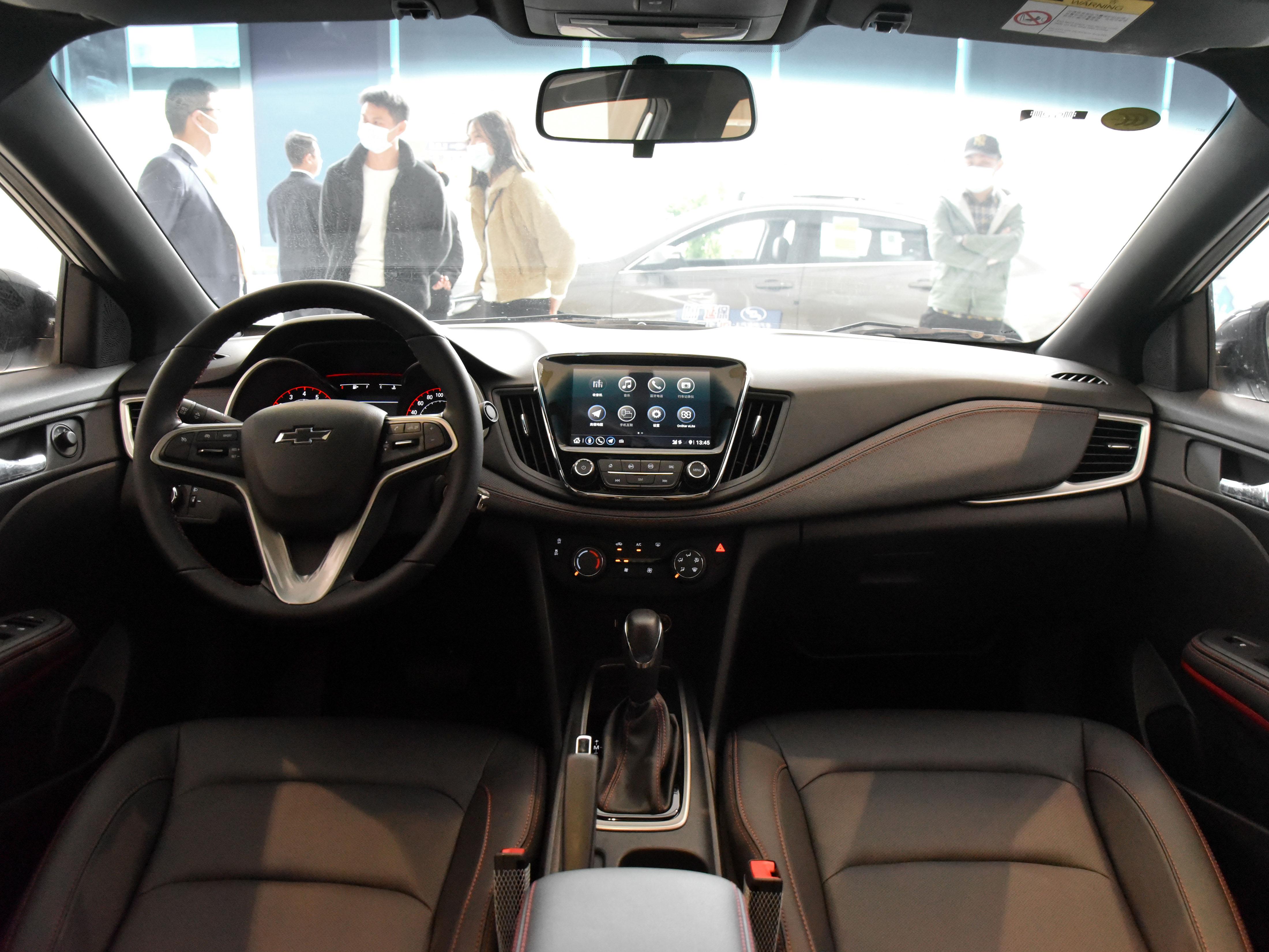 23款科鲁泽1.5对比轩逸经典自动,2020款科鲁泽和2020款轩逸