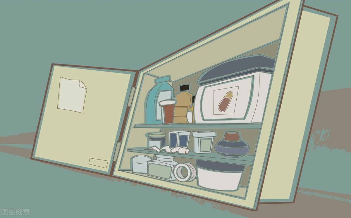 海鲜摊主“阅鱼”无数，但一次鱼刺扎伤让他“*工罢**”大半年