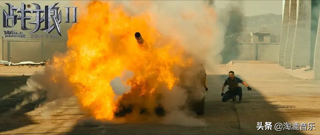 吴京战狼二的小细节,战狼2吴京最后一个镜头