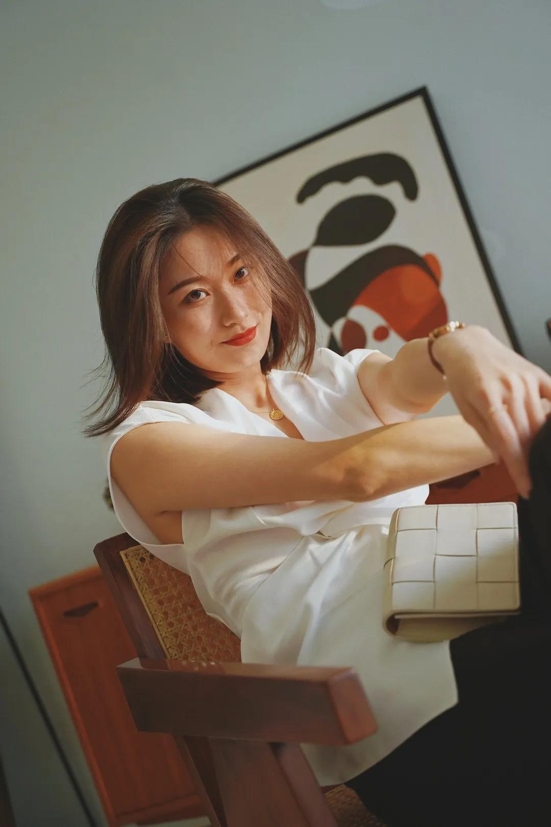 颧弓高脸型怎么改善,有泪沟可以通过调整脸型改善嘛