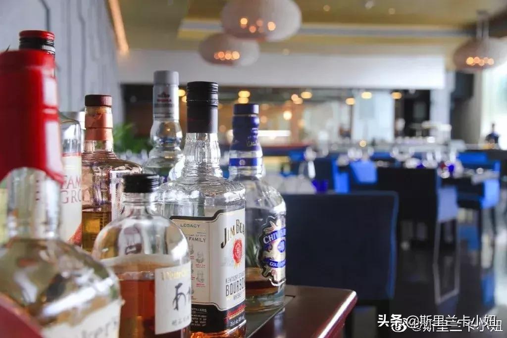 斯里兰卡爆发恐袭,斯里兰卡恐袭案什么时候发生的