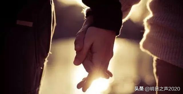 男人叫你老婆高情商回复,男人叫你老婆你怎么称呼才有趣