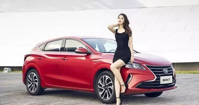 中国最美两厢车长安逸动xt,长安逸动xt15款自动挡