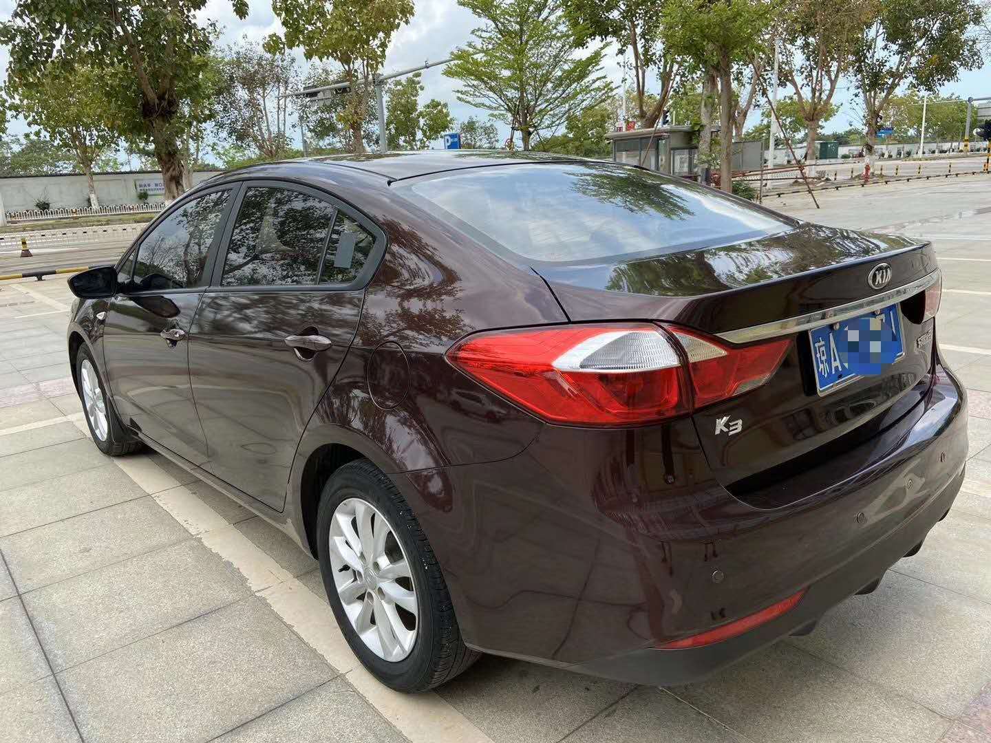 2016年起亚k3手动挡1.6,起亚k31.6l自动油耗