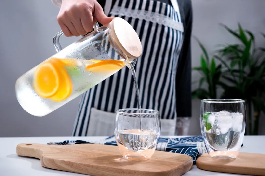 运动不当小心关节炎,运动对痛风尿酸盐沉积有缓解吗