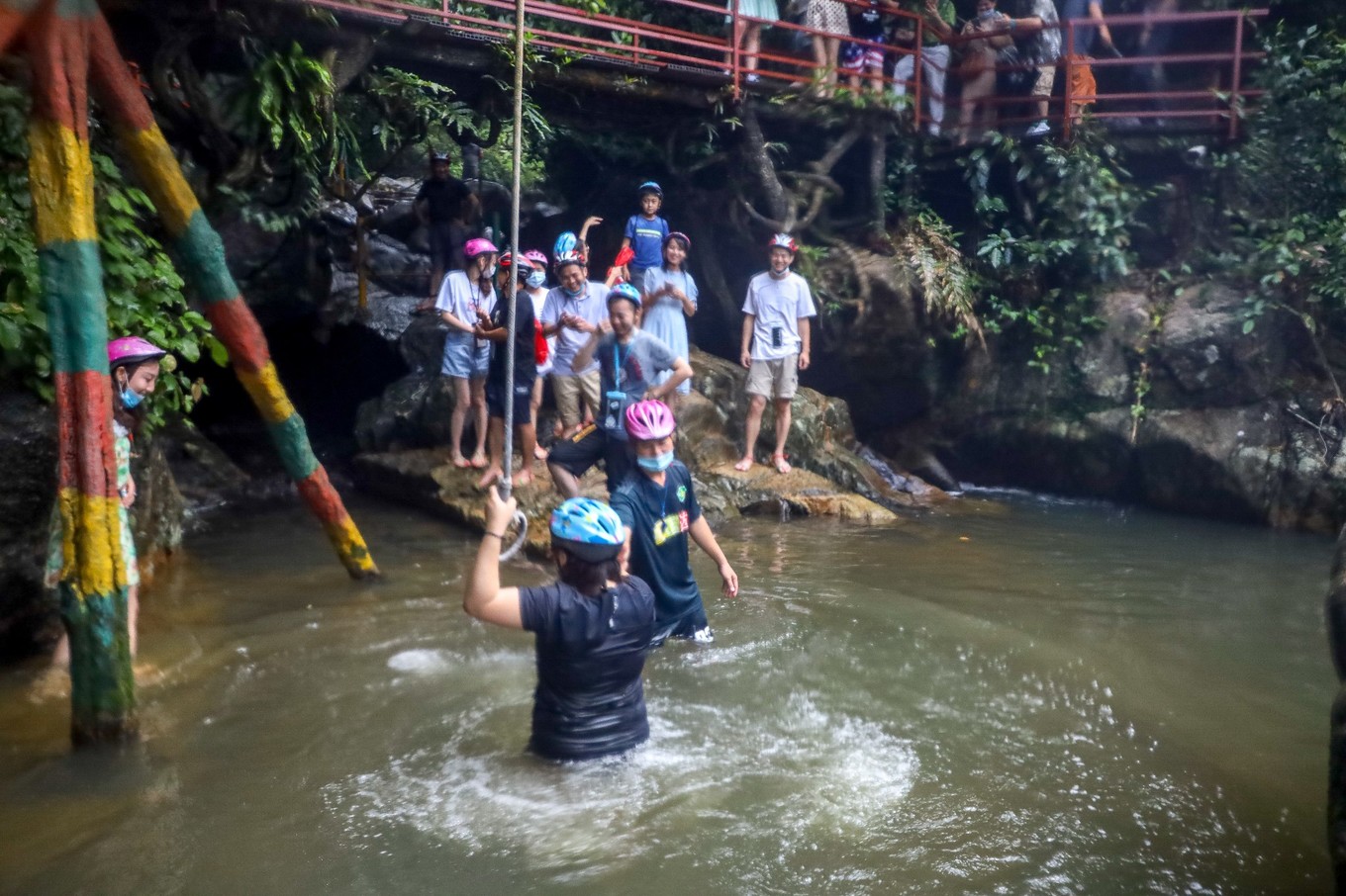 呀诺达雨林探险是什么,三亚呀诺达雨林正规吗