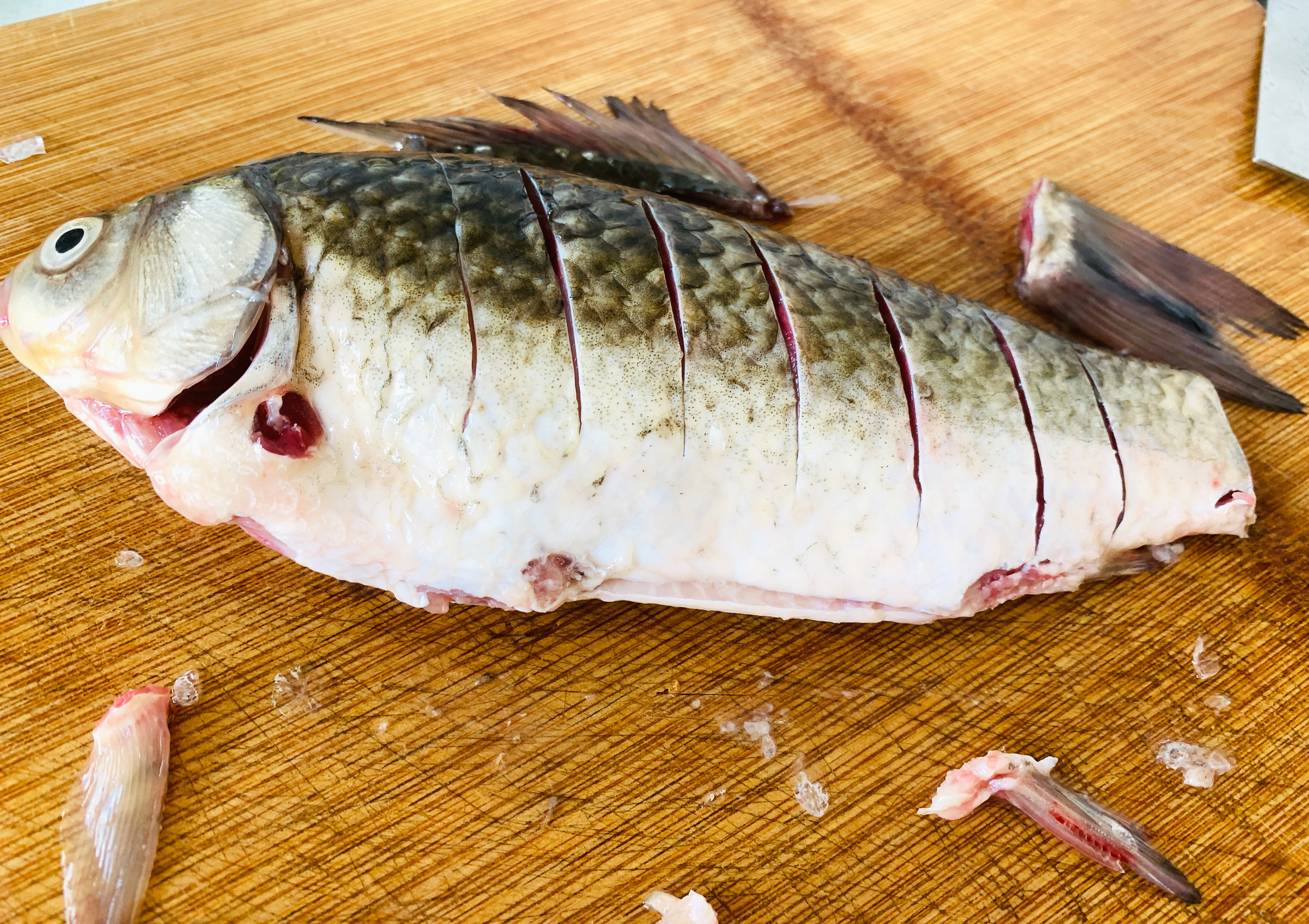 鱼汤的做法鲫鱼炖豆腐放什么材料,鲫鱼炖豆腐豆腐怎么更入味