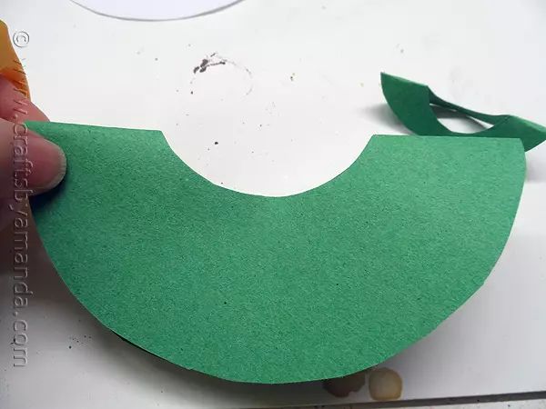 彩色一次性纸盘手工制作幼儿园,蛋糕盘子创意手工彩泥池塘