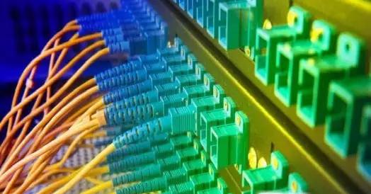 光缆光纤的连接可以采用二种方式,光缆熔接注意事项有哪些