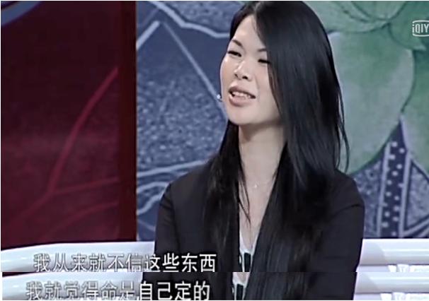 这个敢在客厅挂“*爱性**关系”画的妈妈,太飒了