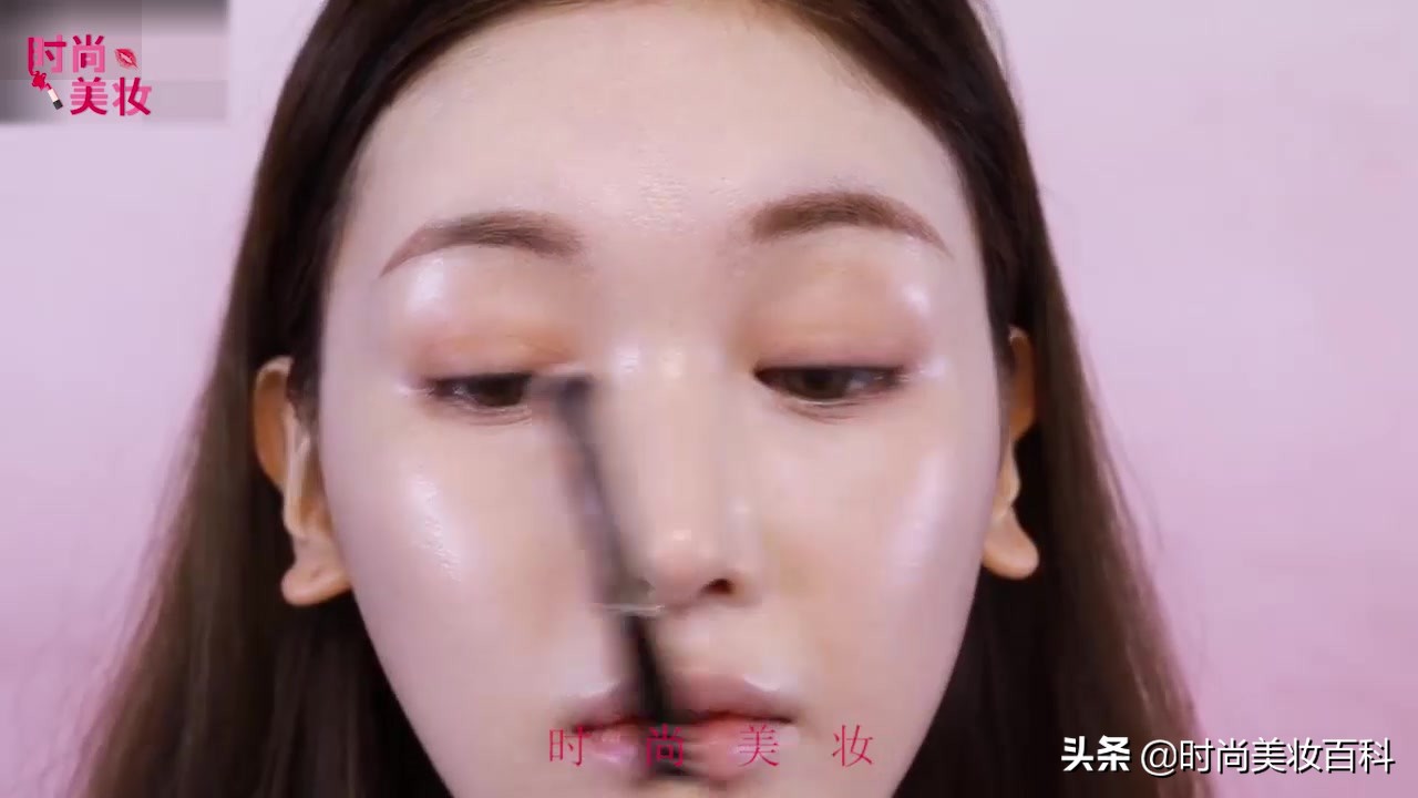 化妆教程日常妆精致黑眼圈很深,时尚化妆妆面造型