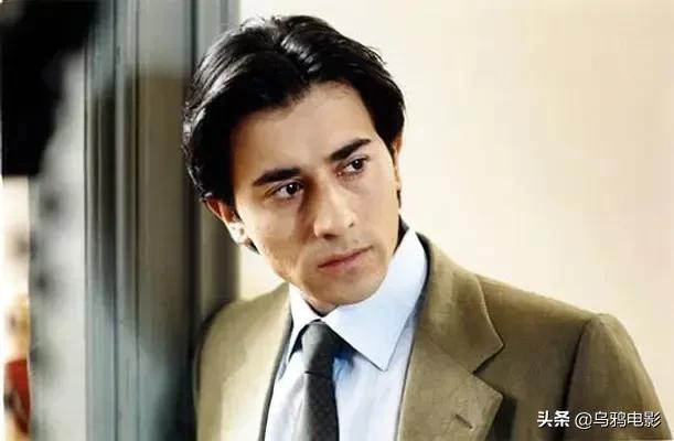 《婚姻连系》我给小三拍的裸照,差点被妻子看到...