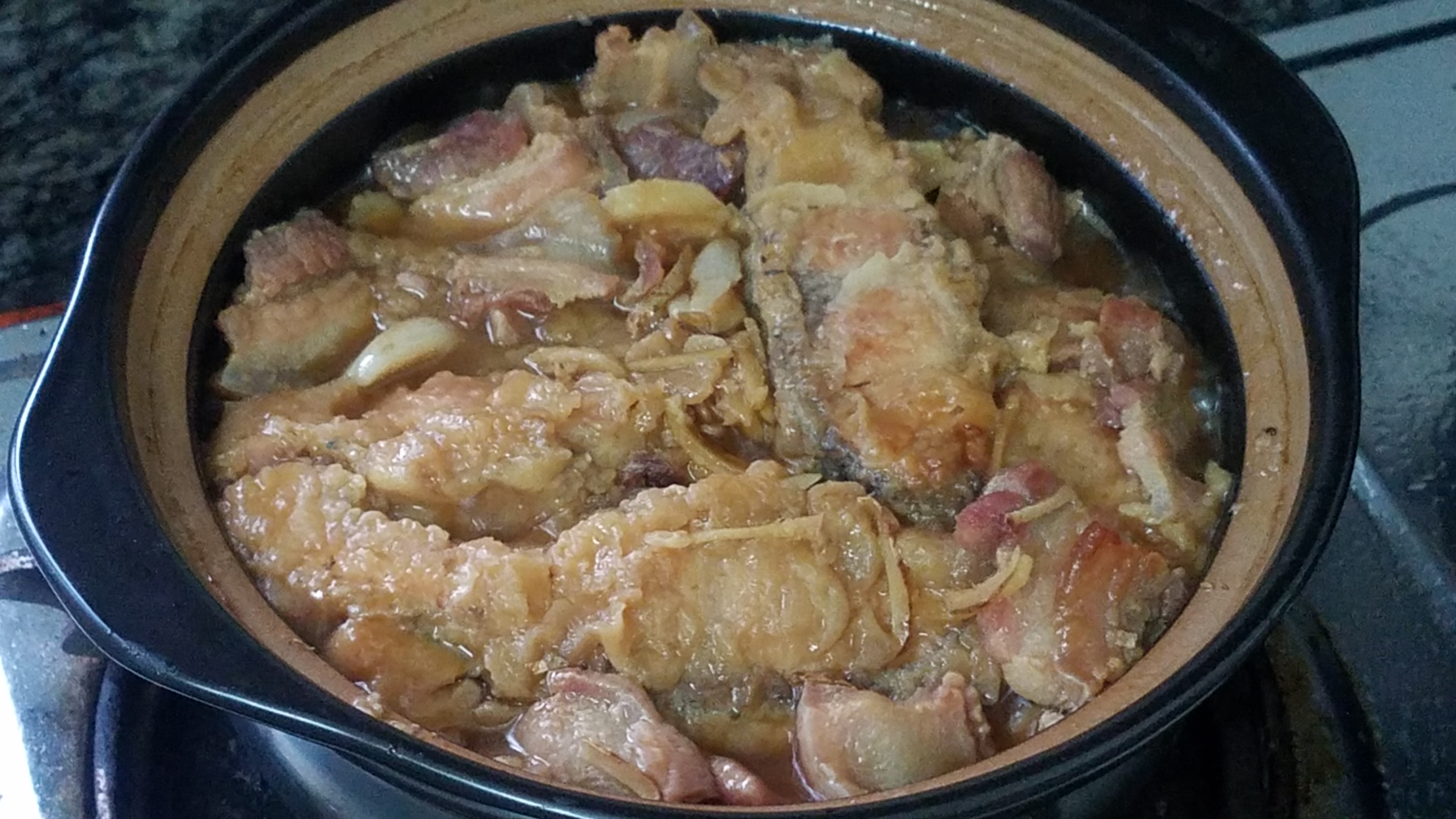 五花肉焖鱼干的做法,豆豉焖鱼五花肉的做法