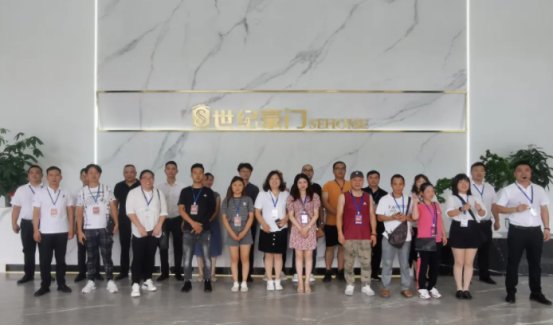 这个品牌，全国拥有600家品牌代理店，它就是世纪豪门