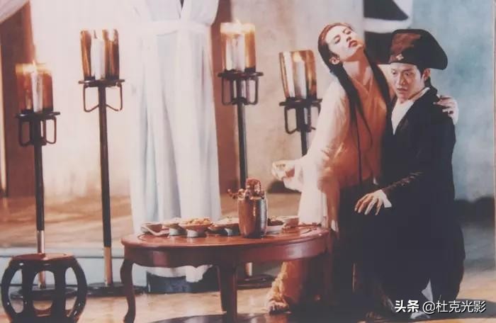 青蛇蛮不讲理,青蛇为什么不能与凡人相恋