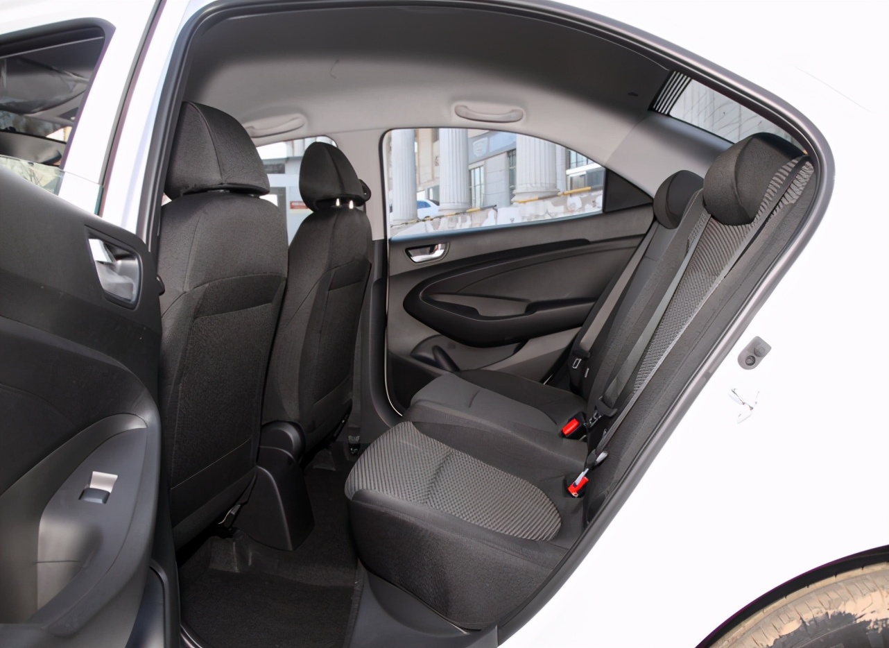 现代瑞纳与大众捷达哪个质量好,大众捷达和现代瑞纳对比