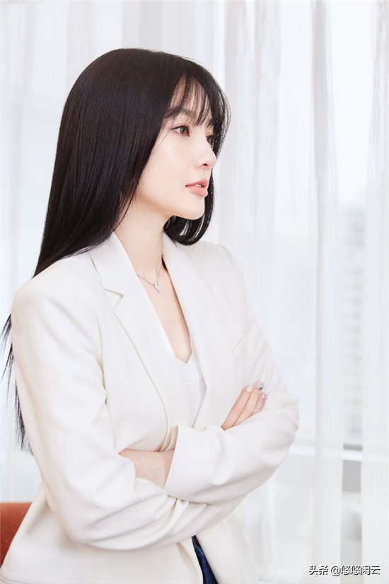 李小璐从星二代到网红的坠落史,从明星变成网红的李小璐