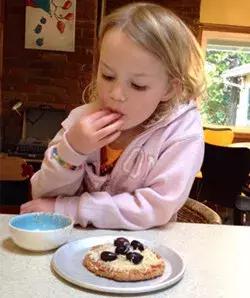 癫痫患儿救命药,婴儿癫痫痉挛性发作的激素疗法