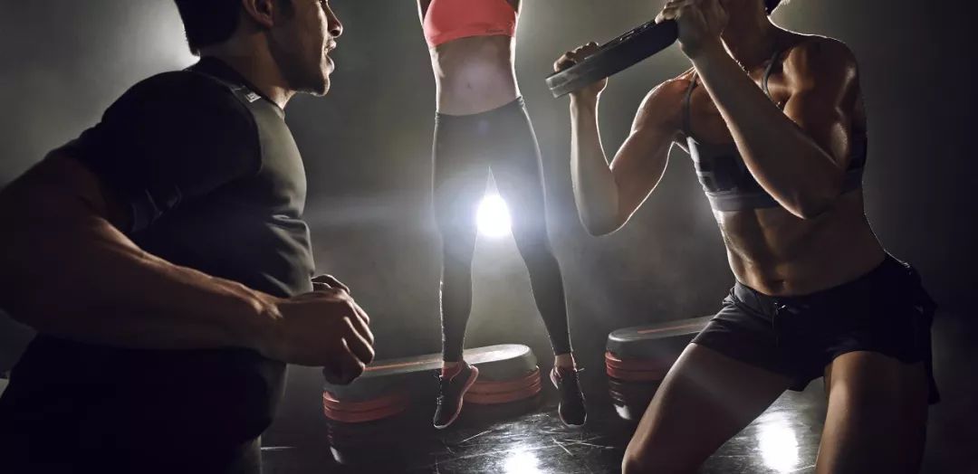 学完健身教练如何工作更有效率,4个健身误区