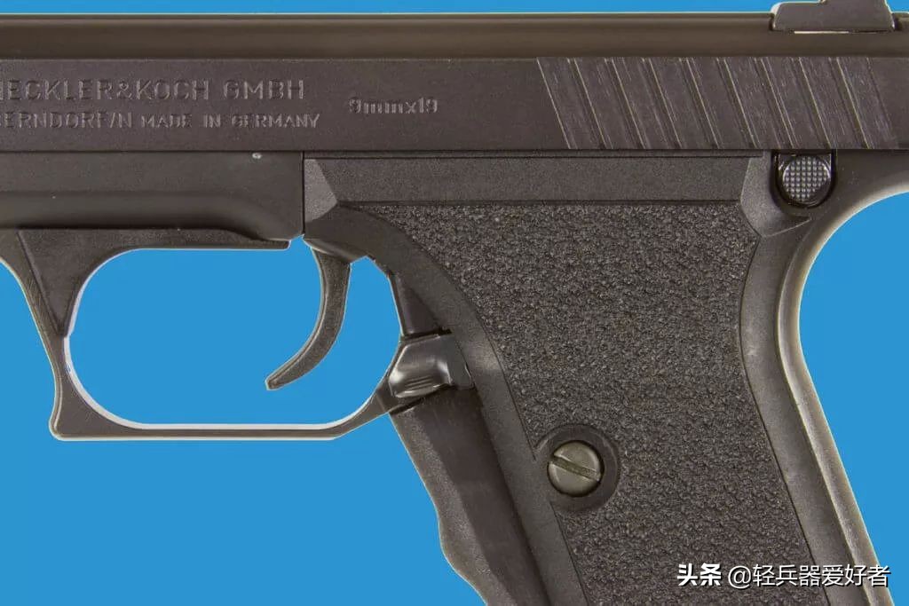 为反恐而生！这支P7M8手枪停产十余年，仍是警察反恐利器