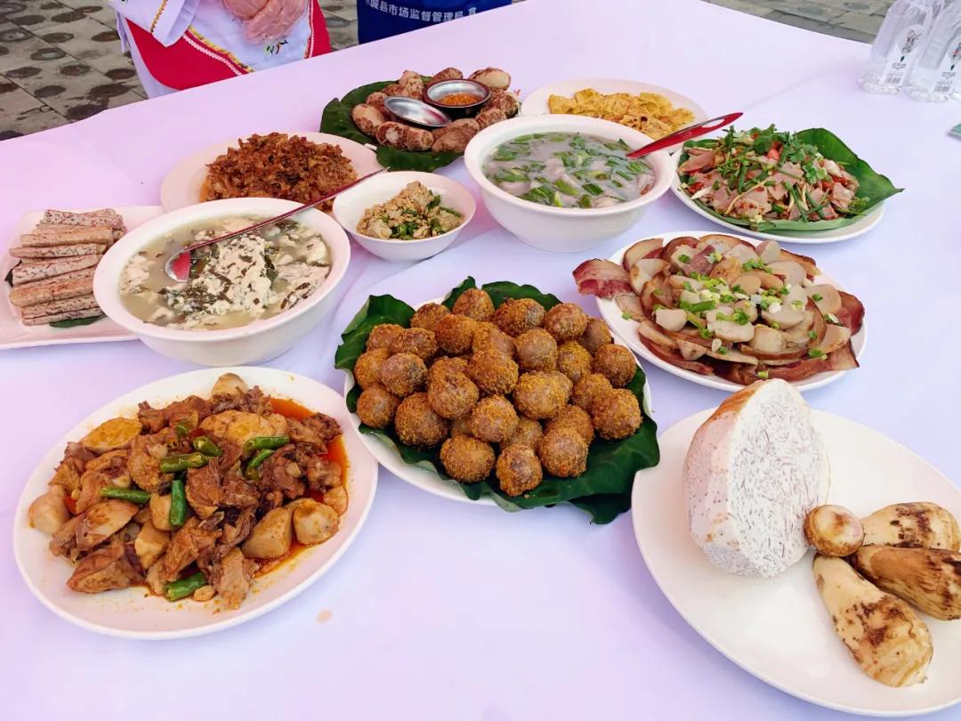 丰收节邀您尝特色农产品,钟山县香芋丰收节