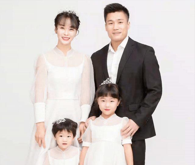 奥运冠军的美女妻子,吕小军马龙