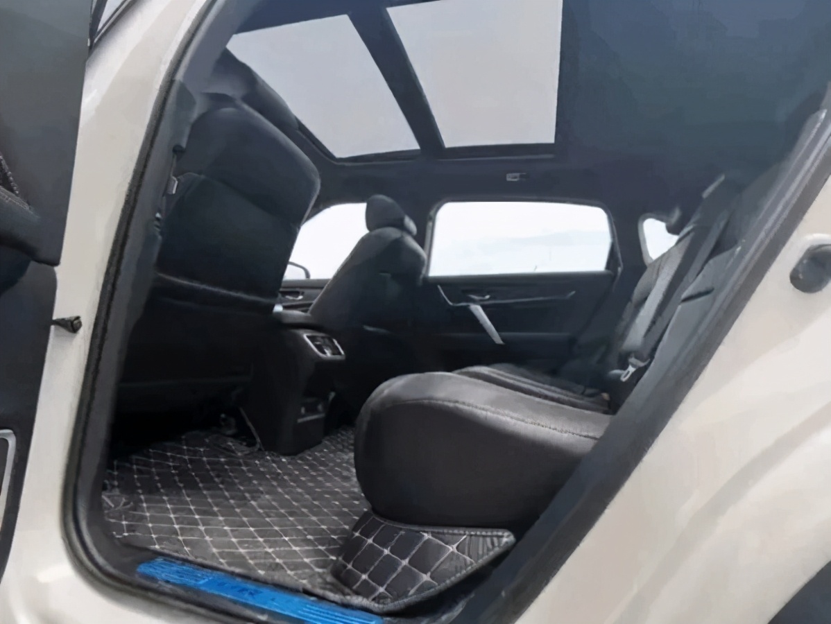 东风本田ur-v白色测评,试驾东风本田urv