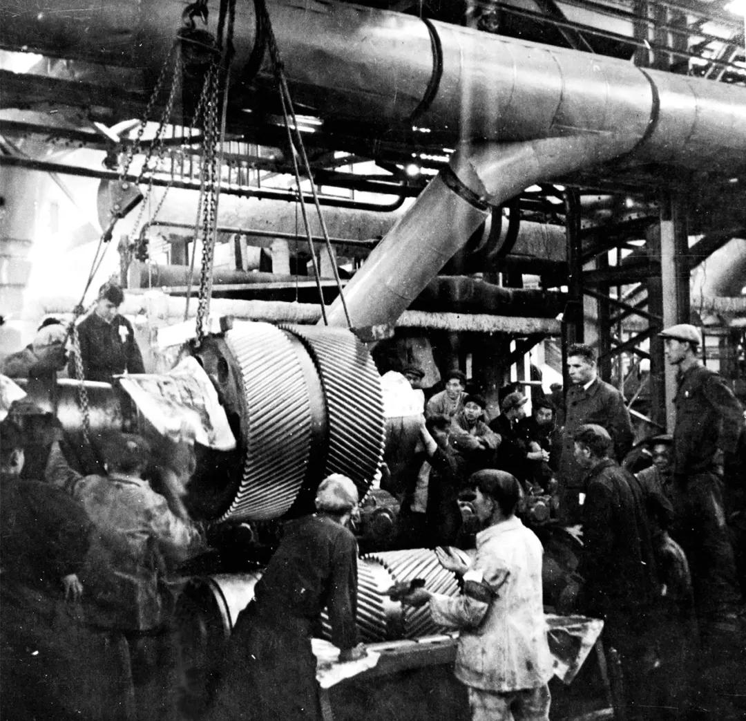 鞍钢是怎么建立起来的,记忆钢铁