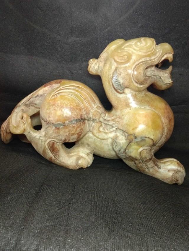 羊脂玉的价值排名第一,和田黄玉羊脂白玉