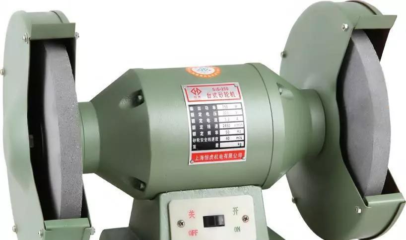 砂轮机事故瞬间,砂轮机意外事故