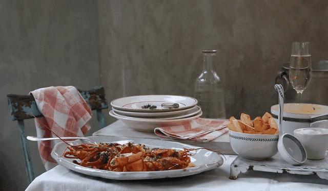 凉拌凉面和凉皮一起怎么做好吃,凉菜调料汁最详细配方凉拌面