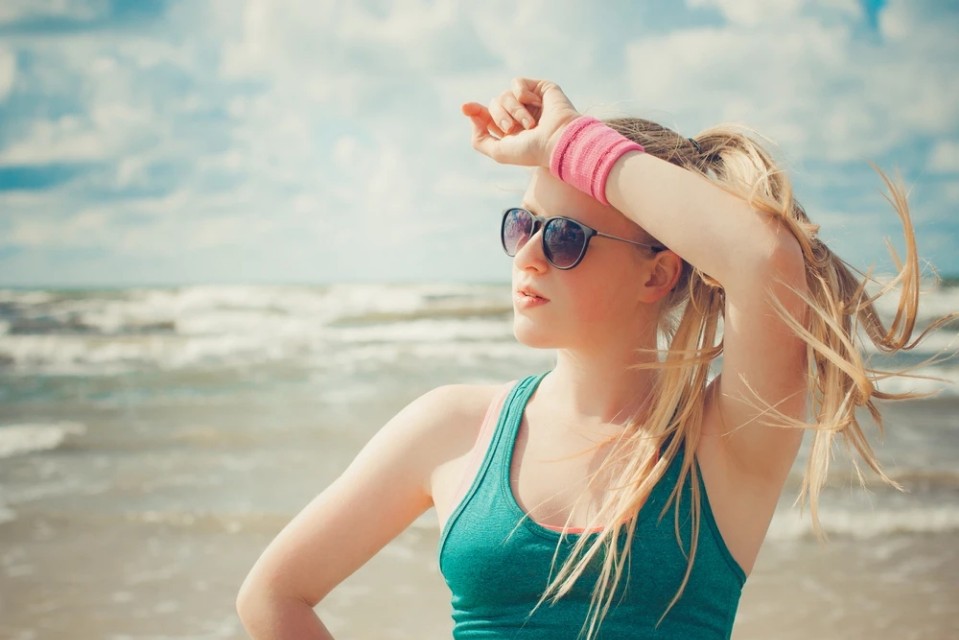 爸爸脸上有血丝很红是为什么,脸上有血丝和斑怎么办