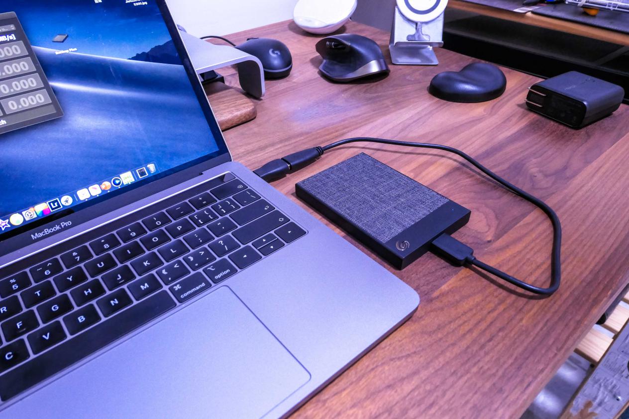 希捷锦系列2tb移动硬盘,希捷简系列移动硬盘评测