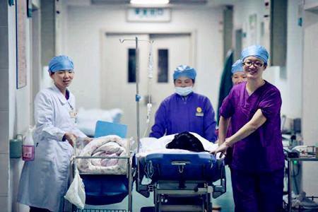 孕妇在产房中要经历的哪些尴尬,孕妇分娩有哪些误区