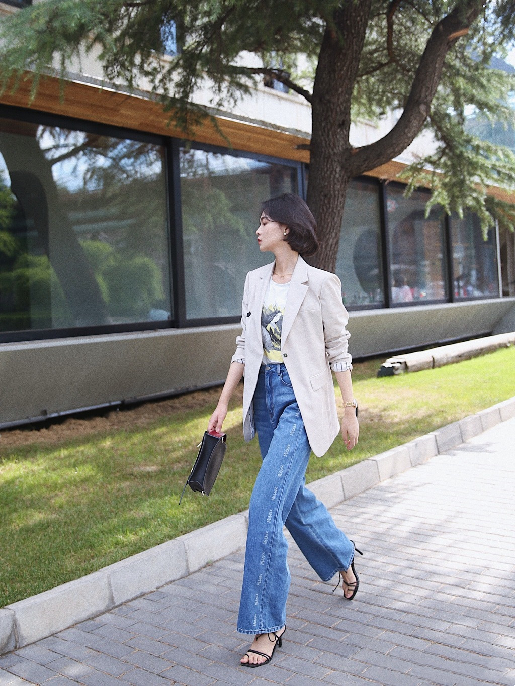 上班西装套装有气质好看推荐,上班穿的黑西装搭配什么