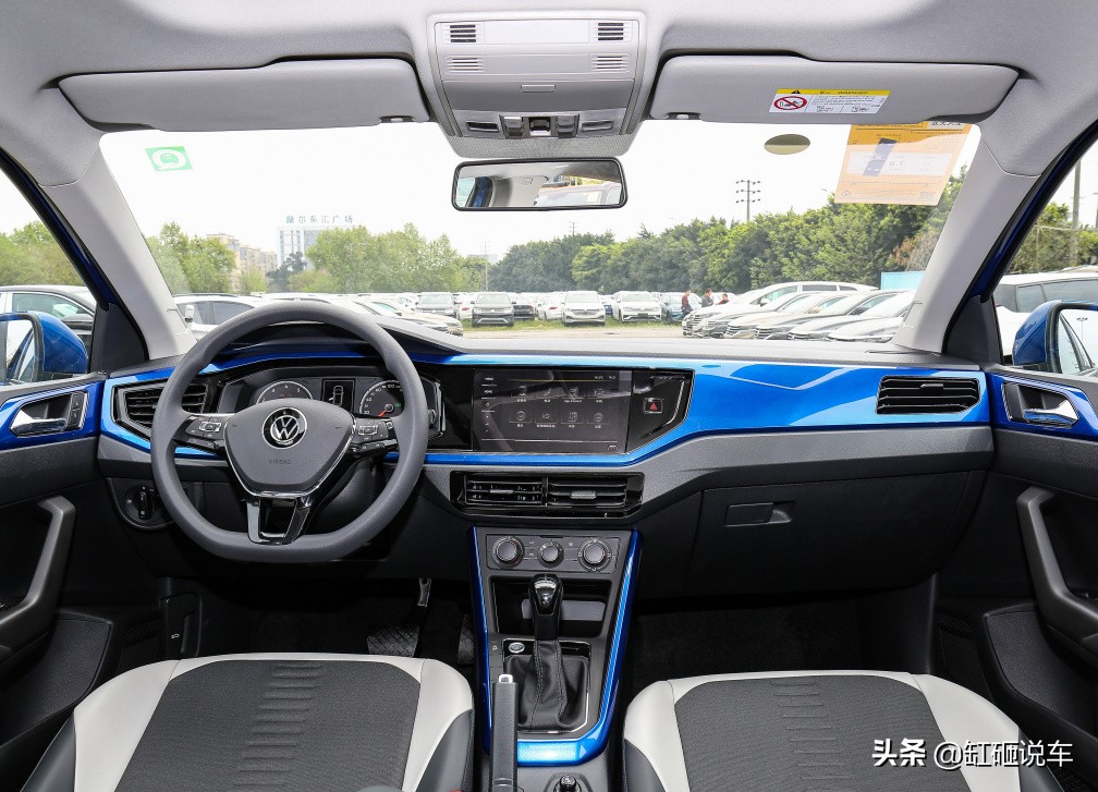 9万多的大众polo，省油耐用又保值，日常代步足够，适合年轻人