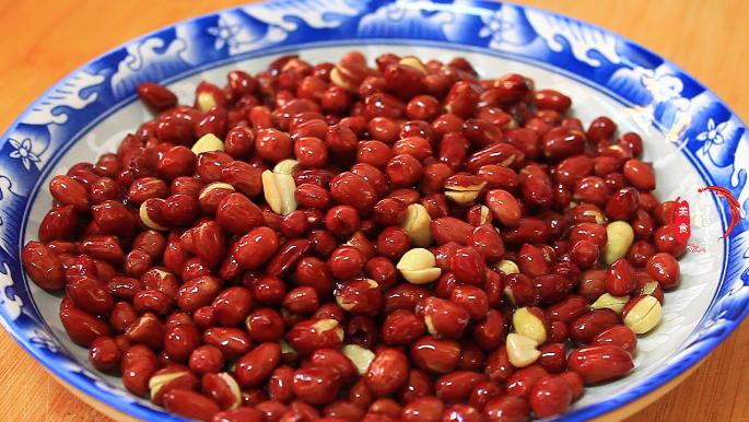 做花生米用白糖行吗,做花生米配料