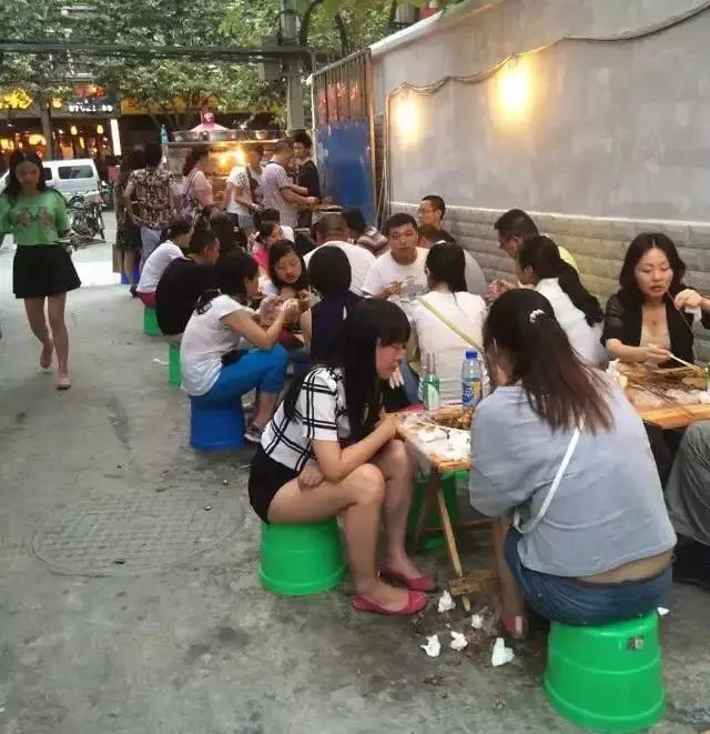 成都串串香简单介绍,成都串串香真实历史