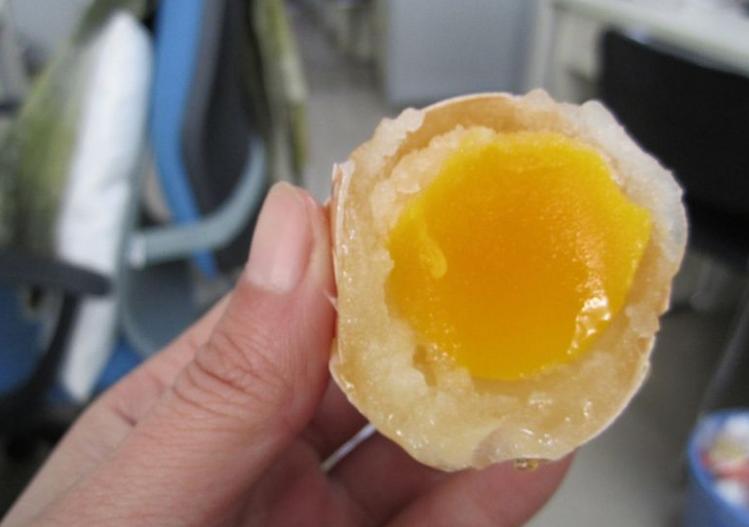 宝宝吃鸡蛋过敏了如何处理,鸡蛋过敏吃鸡蛋会有什么后果