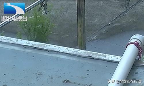 楼上搭建阳光房楼下邻居怒了,楼下违规搭建阳光房对楼上的影响