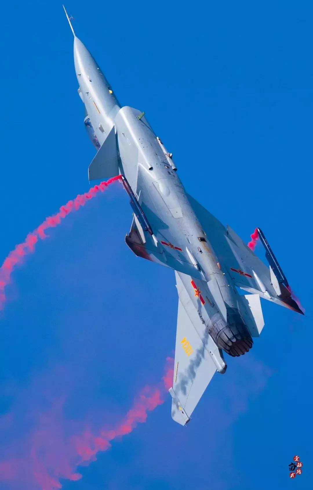 歼10b和f16哪个厉害,歼10b和f2对战