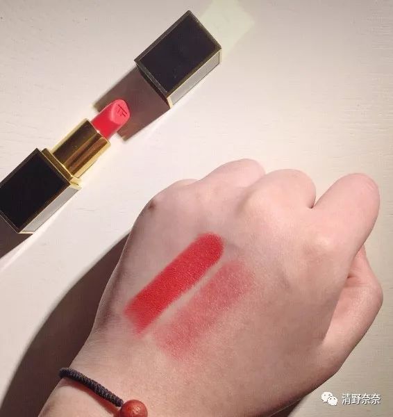入了这只口红后,突然觉得TF的口红不香了