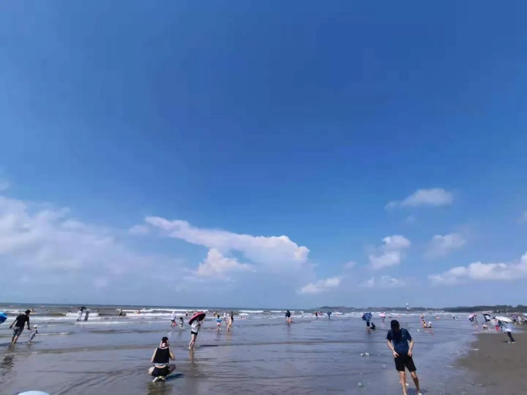 防城港一日游：我和大刘酸了，想在这边买房