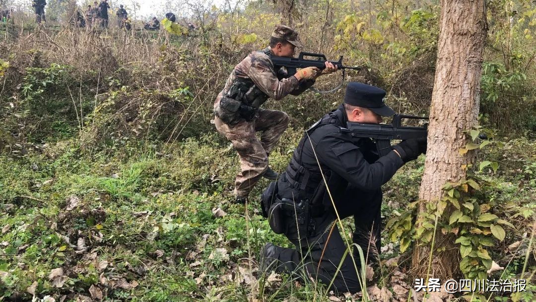 魔鬼周训练精彩图片,魔鬼训练周健身