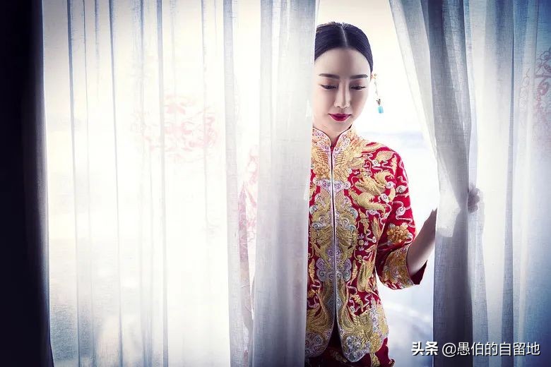 我国庆节结婚,给闺蜜发了请帖,她的回复让我特别寒心