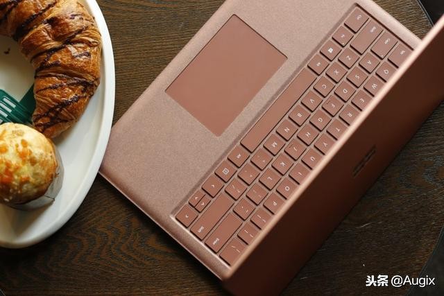surfacelaptop2值得选吗,surfacelaptop2蓝色