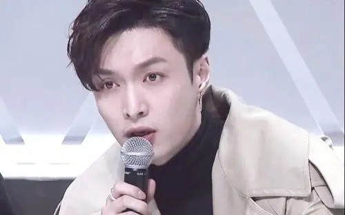 张艺兴是从哪一期变成小狐狸的,张艺兴是怎么闯进娱乐圈的